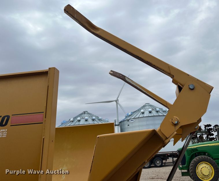 image for item IG9281 HayBuster 2650  bale processor