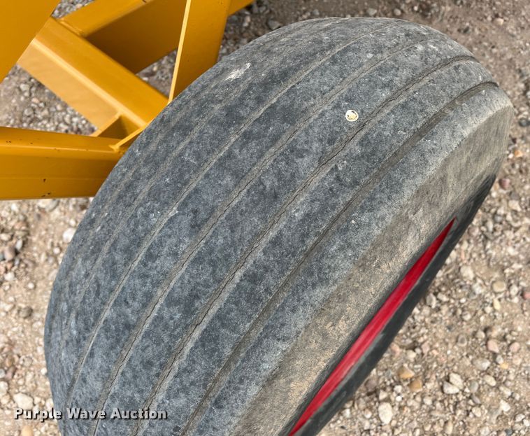 image for item IG9281 HayBuster 2650  bale processor