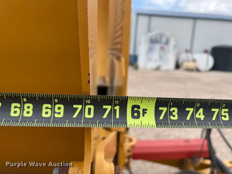 image for item IG9281 HayBuster 2650  bale processor