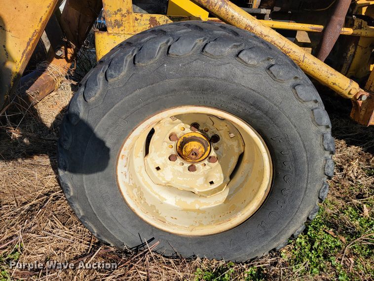 image for item JE9960 Massey Ferguson MF34  tractor