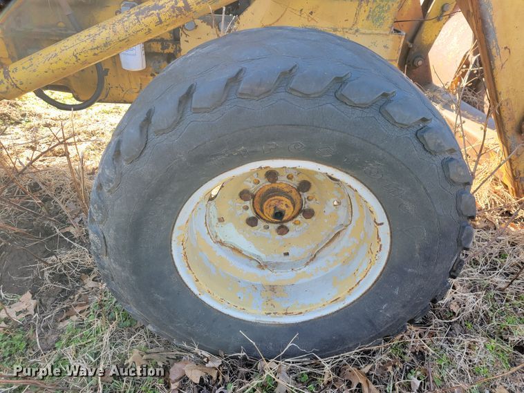 image for item JE9960 Massey Ferguson MF34  tractor