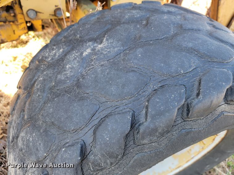 image for item JE9960 Massey Ferguson MF34  tractor