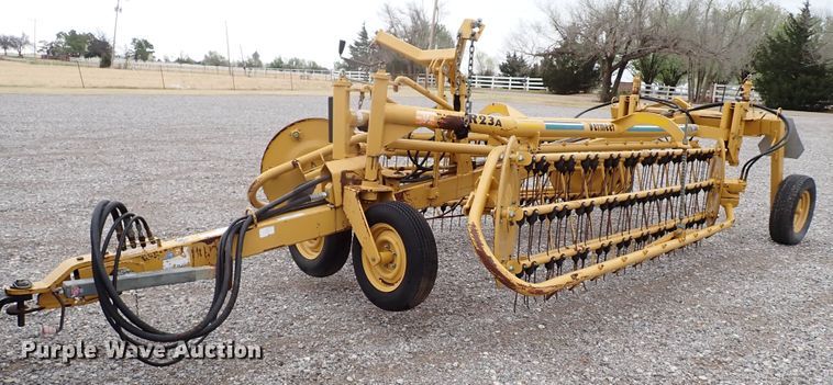 image for item JO9569 Vermeer R23A  hay rake