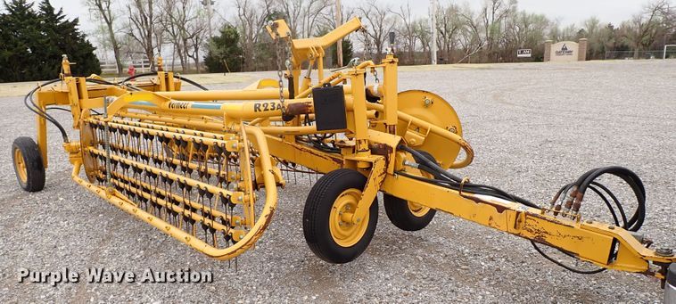 image for item JO9569 Vermeer R23A  hay rake