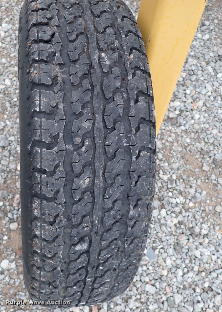 image for item JO9569 Vermeer R23A  hay rake