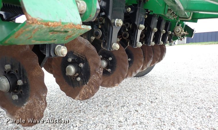 image for item JO9570 Great Plains 1006NT  no-till grain drill