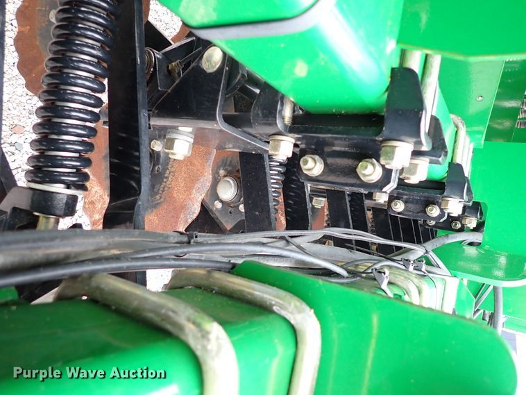 image for item JO9570 Great Plains 1006NT  no-till grain drill