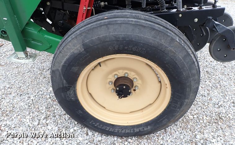 image for item JO9570 Great Plains 1006NT  no-till grain drill