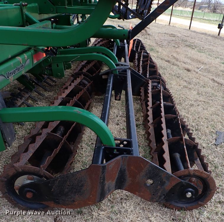 image for item JO9626 Unverferth 1200  rolling harrow