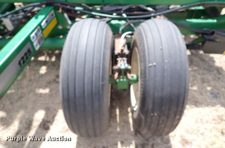 image for item JO9626 Unverferth 1200  rolling harrow