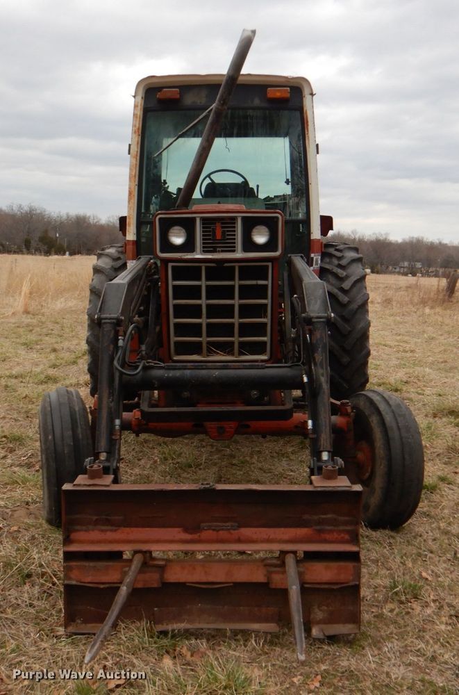 image for item JS9606 1978 International 986  tractor