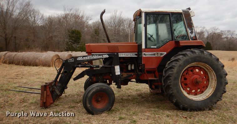 image for item JS9606 1978 International 986  tractor