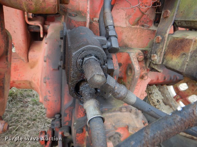 image for item JS9606 1978 International 986  tractor