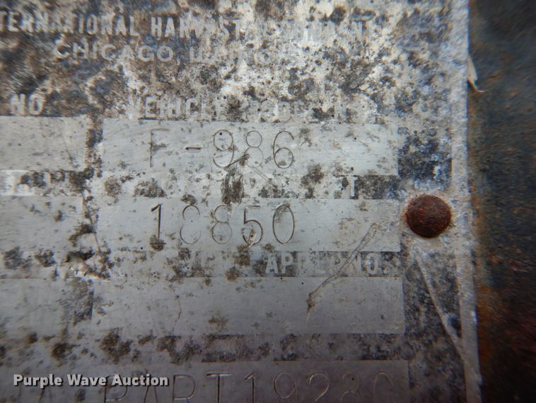 image for item JS9606 1978 International 986  tractor