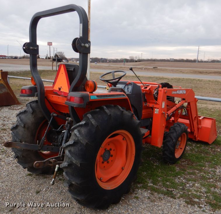 image for item JS9660 Kubota L3010  MFWD tractor