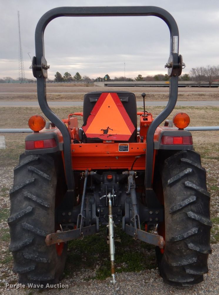 image for item JS9660 Kubota L3010  MFWD tractor