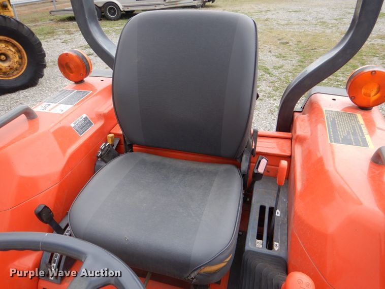 image for item JS9660 Kubota L3010  MFWD tractor