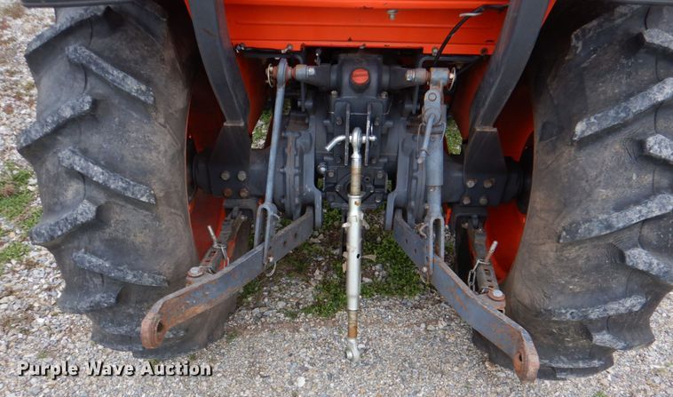 image for item JS9660 Kubota L3010  MFWD tractor