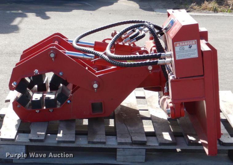 image for item JY9228 Handy HSRC12  skid steer pole clamp