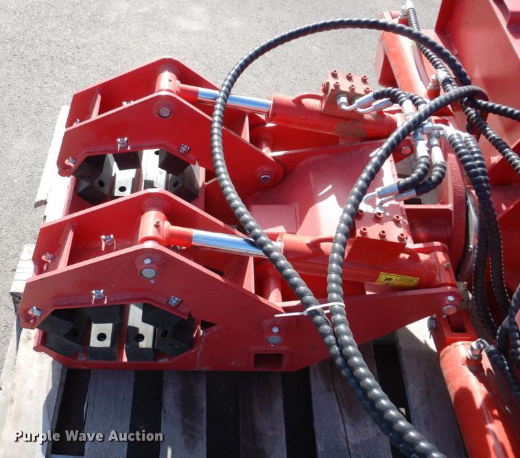 image for item JY9228 Handy HSRC12  skid steer pole clamp