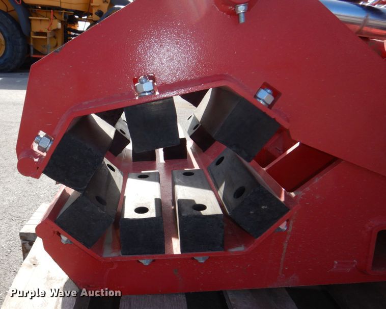 image for item JY9228 Handy HSRC12  skid steer pole clamp