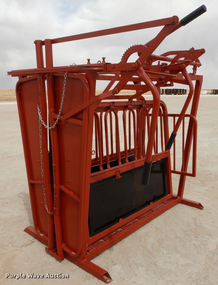 image for item KC9774 Livestock squeeze chute
