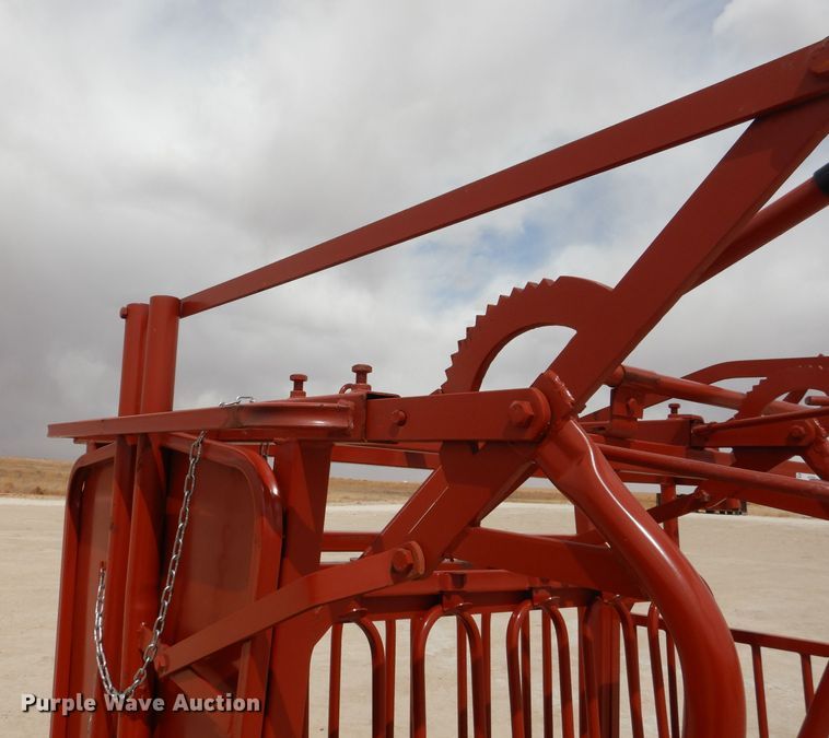 image for item KC9774 Livestock squeeze chute