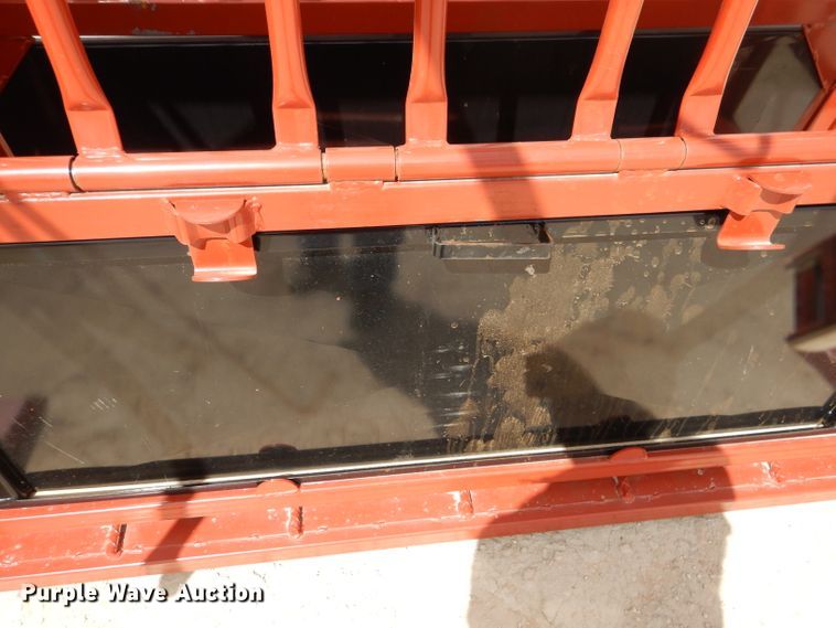 image for item KC9774 Livestock squeeze chute