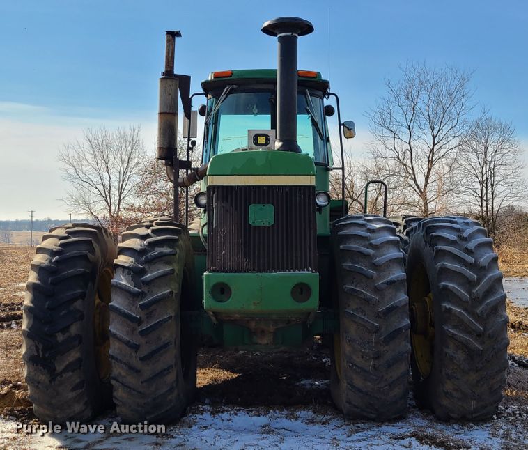 image for item KG9603 1981 John Deere 8640  4WD tractor