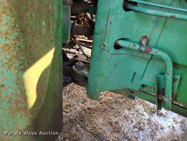 image for item KG9603 1981 John Deere 8640  4WD tractor