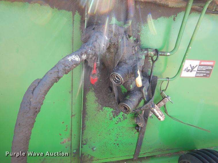 image for item KJ9600 2002 John Deere 925F  flex head