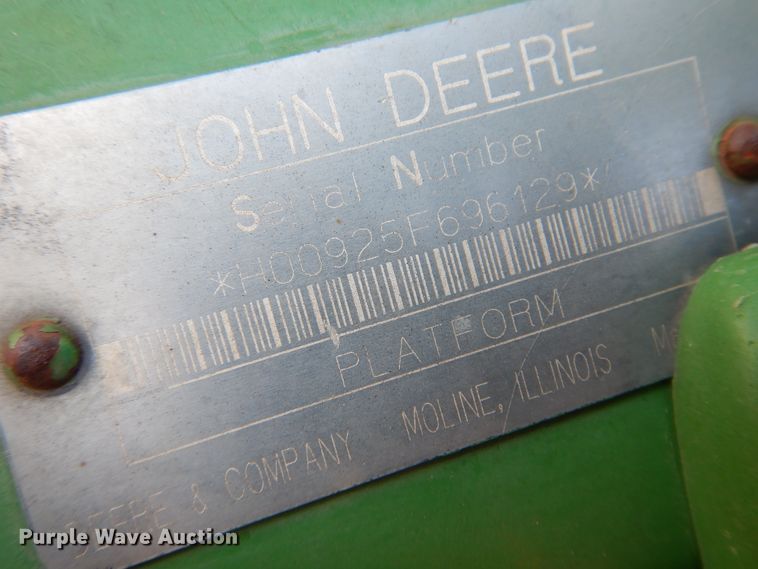 image for item KJ9600 2002 John Deere 925F  flex head