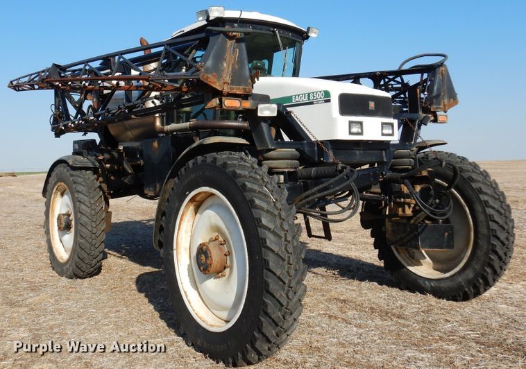 image for item KJ9605 2004 AGCO Eagle 8500  sprayer