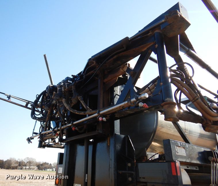 image for item KJ9605 2004 AGCO Eagle 8500  sprayer