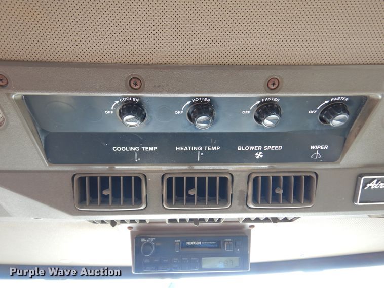 image for item KJ9605 2004 AGCO Eagle 8500  sprayer