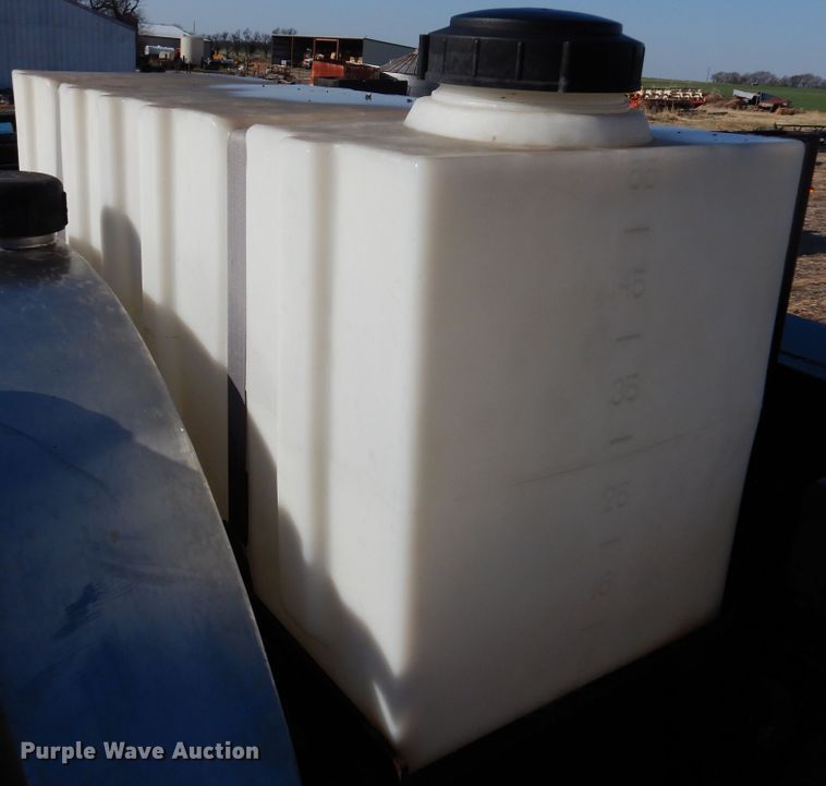 image for item KJ9605 2004 AGCO Eagle 8500  sprayer