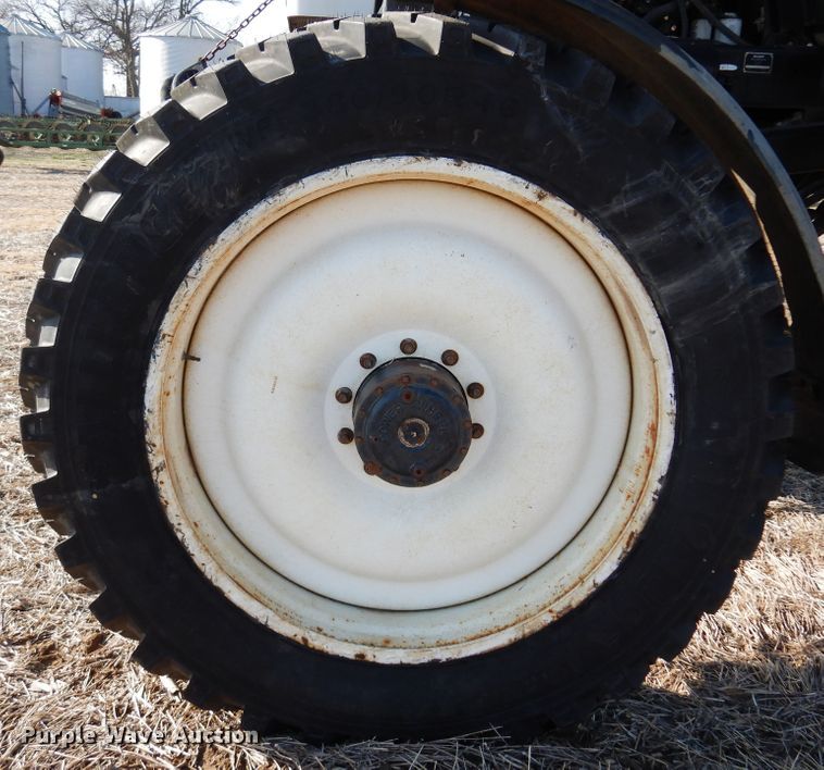 image for item KJ9605 2004 AGCO Eagle 8500  sprayer