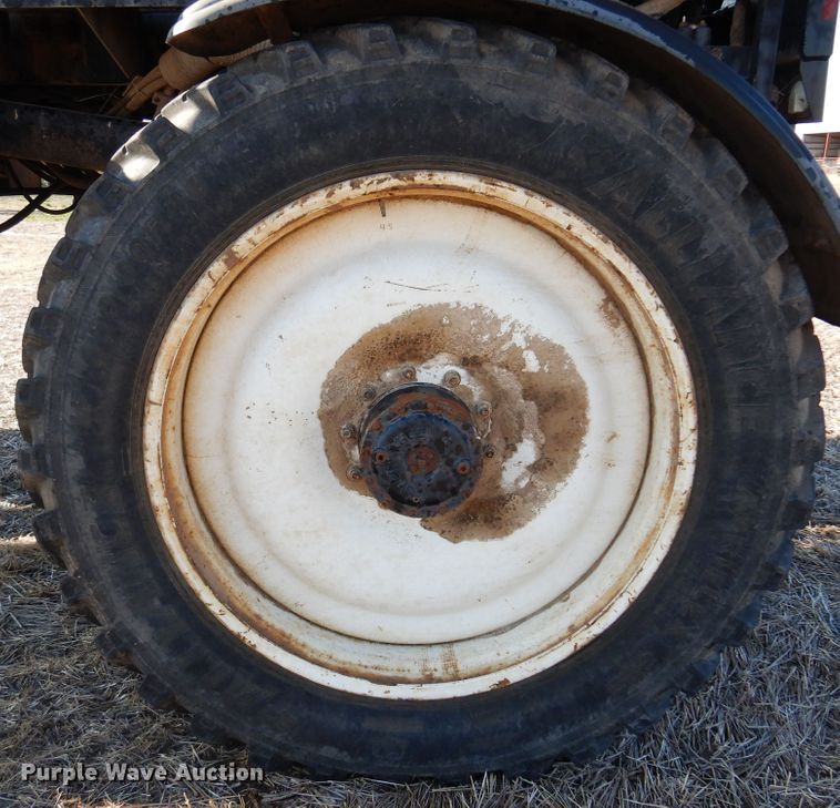 image for item KJ9605 2004 AGCO Eagle 8500  sprayer