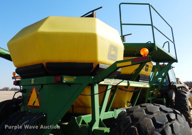 image for item KJ9606 John Deere 1860  air seeder