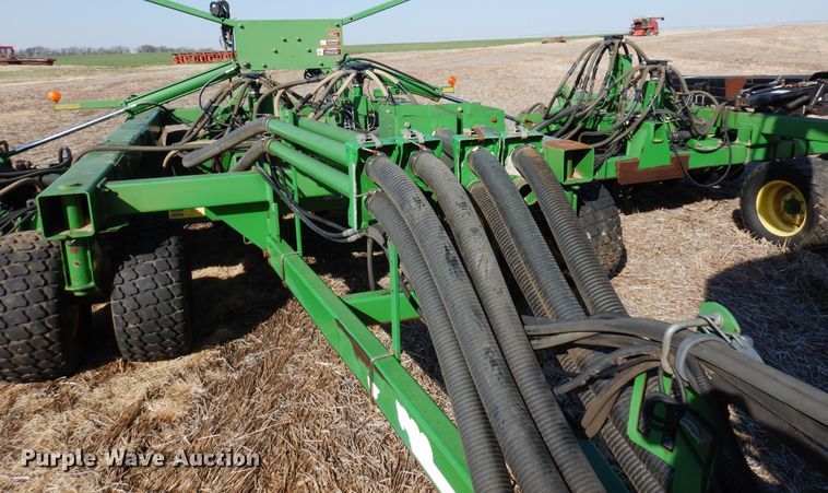image for item KJ9606 John Deere 1860  air seeder