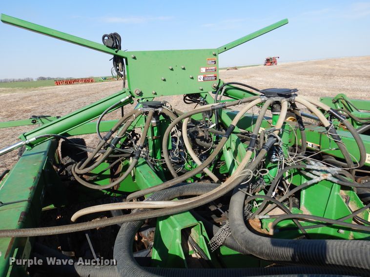 image for item KJ9606 John Deere 1860  air seeder