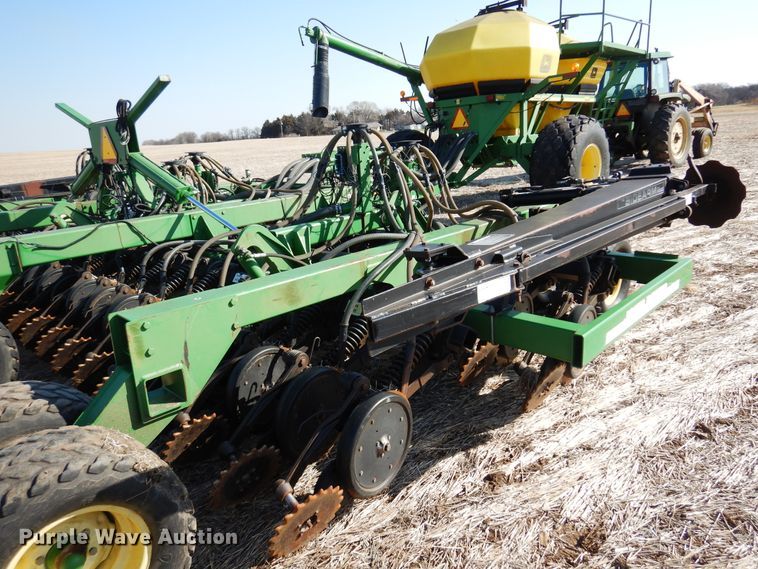 image for item KJ9606 John Deere 1860  air seeder