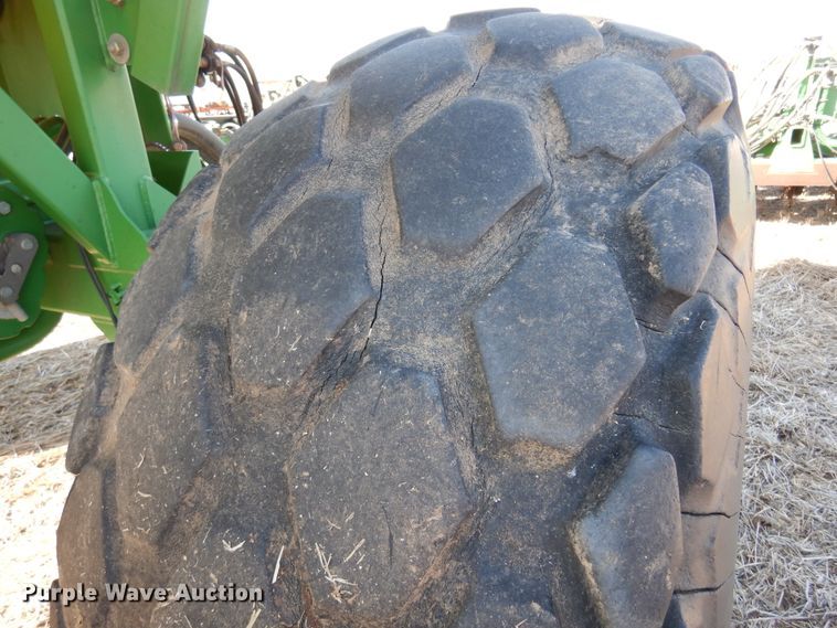 image for item KJ9606 John Deere 1860  air seeder