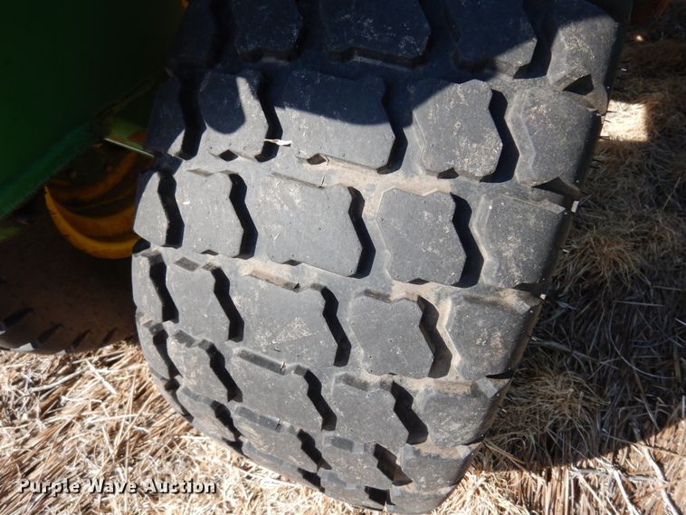 image for item KJ9606 John Deere 1860  air seeder