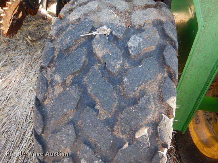 image for item KJ9606 John Deere 1860  air seeder