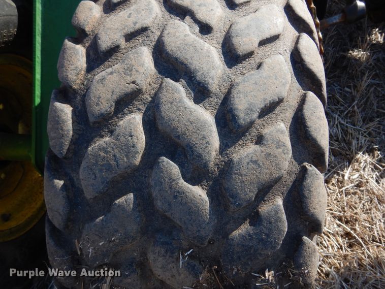 image for item KJ9606 John Deere 1860  air seeder