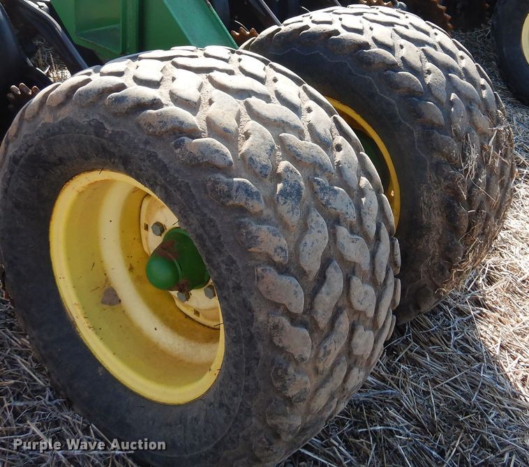 image for item KJ9606 John Deere 1860  air seeder