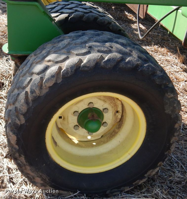 image for item KJ9606 John Deere 1860  air seeder