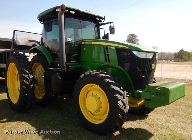 image for item KP9235 2013 John Deere 7200R  MFWD tractor