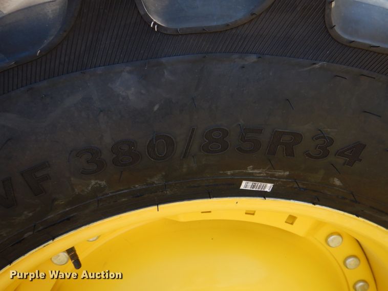 image for item KP9235 2013 John Deere 7200R  MFWD tractor